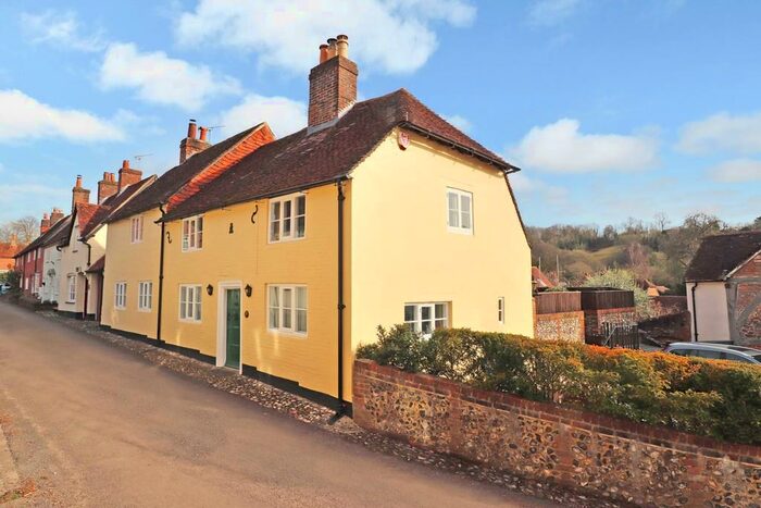 3 Bedroom Detached House For Sale In Church Lane, Hambledon, PO7
