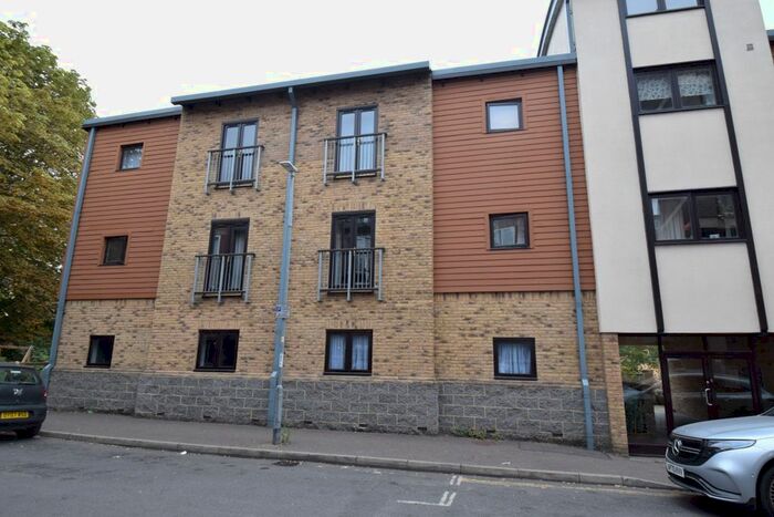 2 Bedroom Flat To Rent In Scoles Green, Norwich, NR1