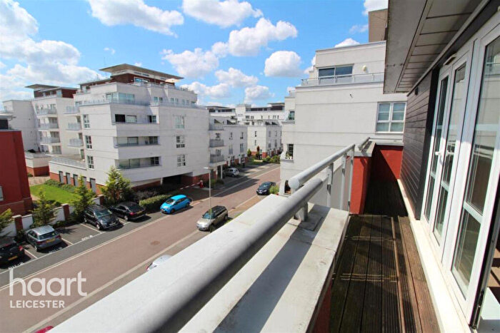 2 Bedroom Apartment To Rent In Watkin Road, Leicester, LE2