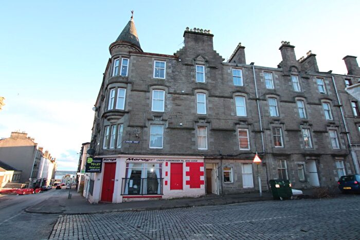 2 Bedroom Flat To Rent In Stirling Street, Dundee, DD3