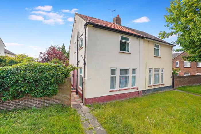 2 Bedroom Semi-Detached House For Sale In Leeds Square, Gillingham, ME8