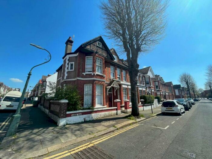 Studio To Rent In Osmond Road, Hove, BN3