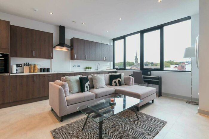 2 Bedroom Apartment To Rent In St James' Court, Lionel Street, B3