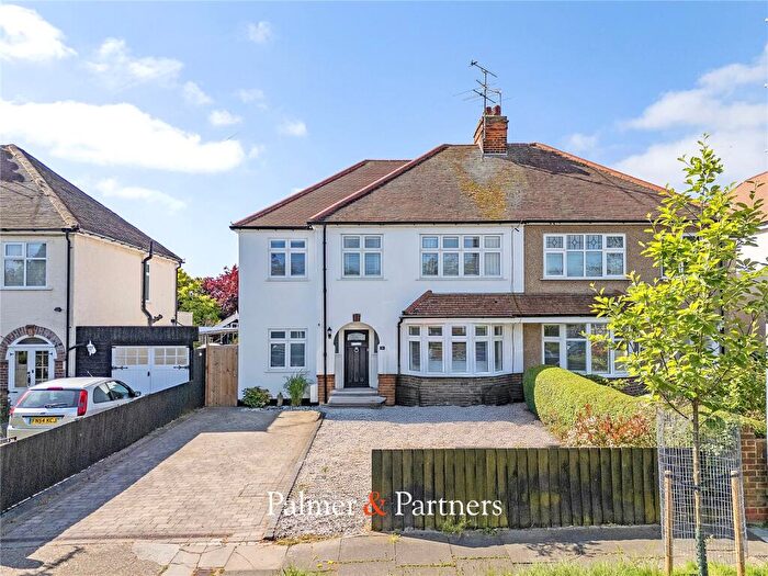 4 Bedroom Semi Detached House For Sale In Fourth Avenue, Chelmsford, Essex, CM1