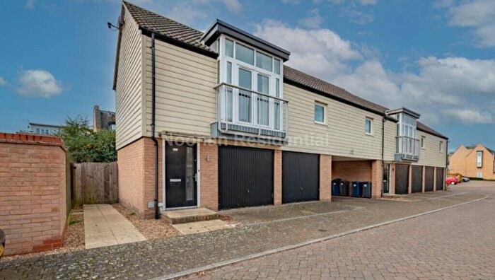 2 Bedroom Coach House For Sale In Samuel Jones Crescent, Little Paxton, PE19