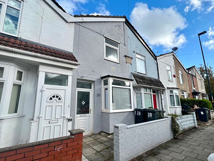 2 Bedroom Property To Rent In Warwards Lane, Stirchley, Birmingham, B29