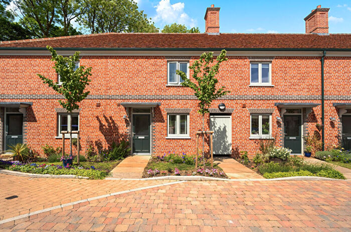 3 Bedroom Terraced House For Sale In Monkbaron, Swindon, SN4