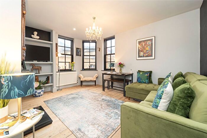 2 Bedroom Flat For Sale In Tower Bridge Buildings, Mill Street, London, SE1