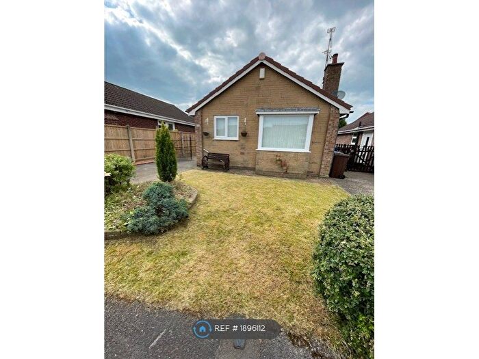 3 Bedroom Bungalow To Rent In Rydal Road, Noth Anston, Sheffield, S25