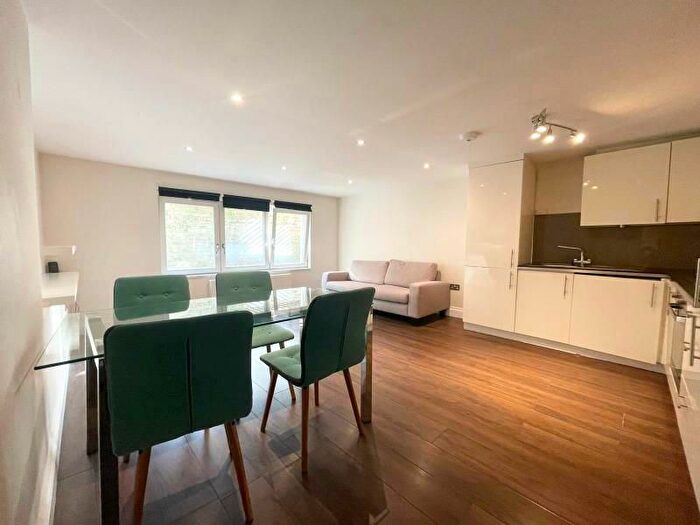 1 Bedroom Flat To Rent In Crescent Road, Crouch End, London, N8