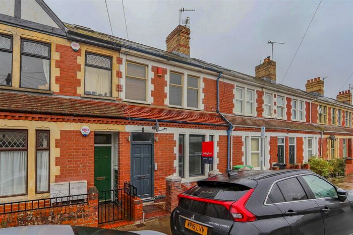 2 Bedroom Flat To Rent In Crystal Court, Redlaver Street, Cardiff CF11