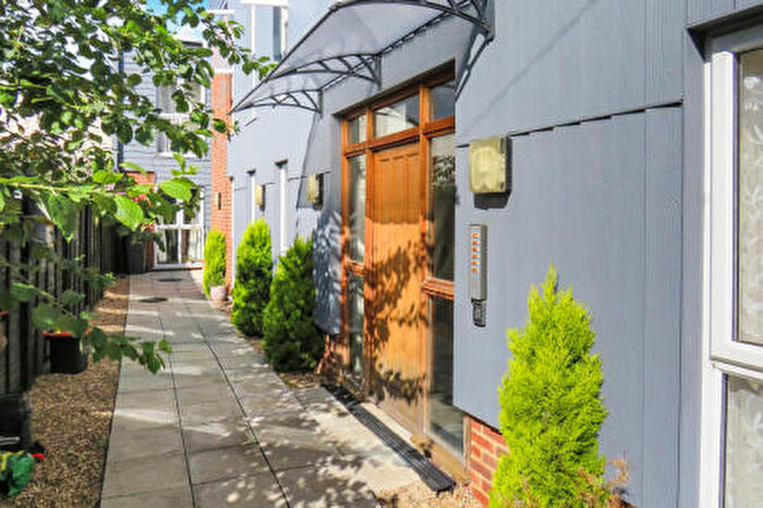 1 Bedroom Apartment To Rent In Upper Stone Street, Maidstone, ME15