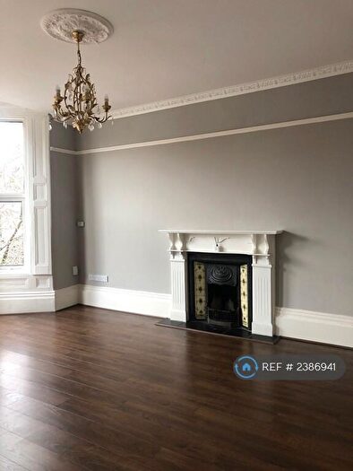 2 Bedroom Flat To Rent In Waverley Rd, Liverpool, L17