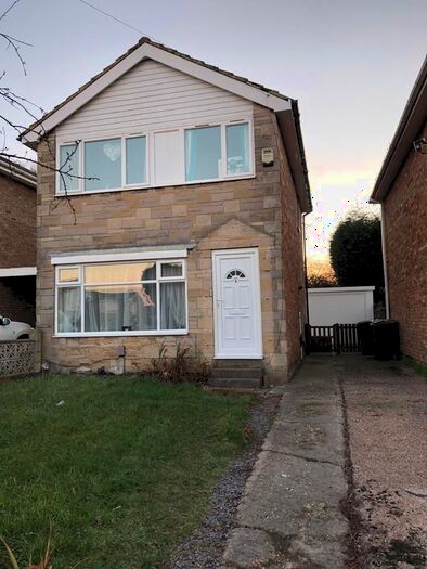 3 Bedroom Detached House To Rent In Bruntcliffe Drive, Morley, Leeds, LS27