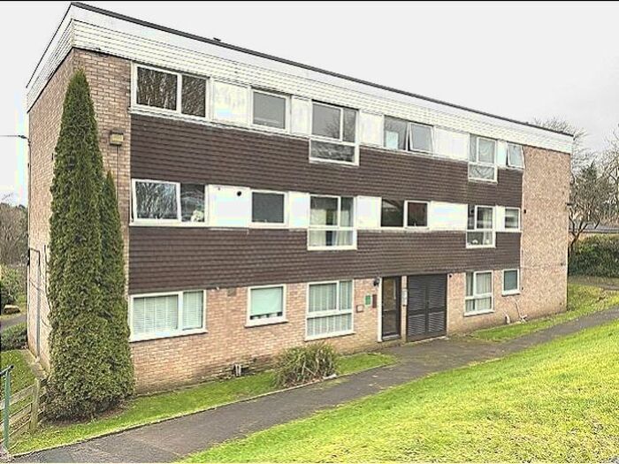 2 Bedroom Flat To Rent In High Meadows, Compton Wolverhampton, WV6