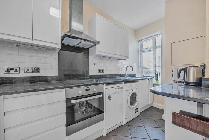 1 Bedroom Flat To Rent In Marsham Court, Westminster, London, SW1P