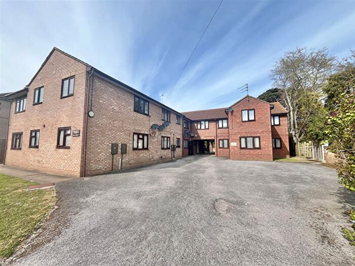 1 Bedroom Flat For Sale In St Margarets Court, Coppins Road, Clacton-On-Sea, CO15