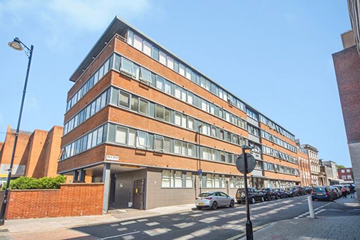 1 Bedroom Flat For Sale In Ogle Road, Southampton, Hampshire, SO14