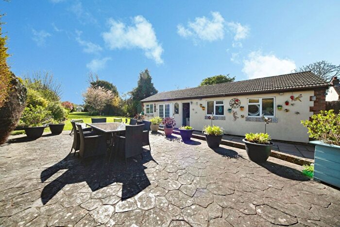 5 Bedroom Detached House For Sale In Barton Road, Luton, LU3