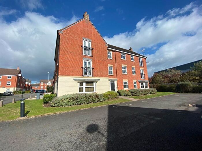 2 Bedroom Semi-Detached House To Rent In Pitchcombe Close, Redditch, B98