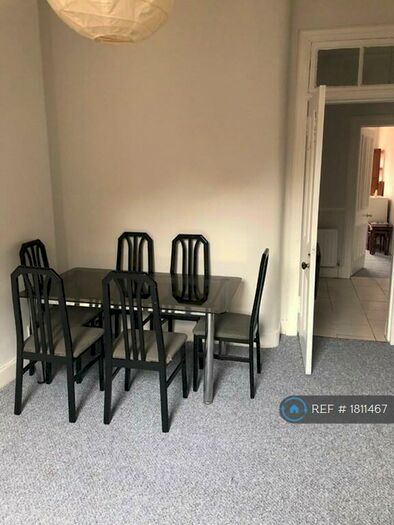 2 Bedroom Flat To Rent In Havelock Street, Glasgow, G11