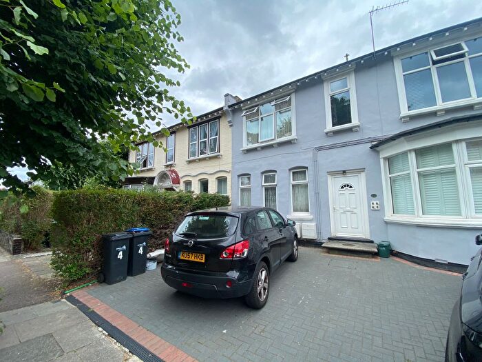 1 Bedroom Flat To Rent In Palmerston Road, London, N22