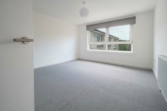 1 Bedroom Flat To Rent In St. Johns Road, Gourock, PA19