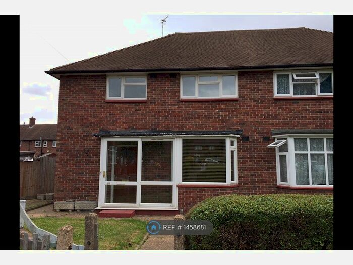 6 Bedroom Semi-Detached House To Rent In Anstridge Road, Averyhill, SE9