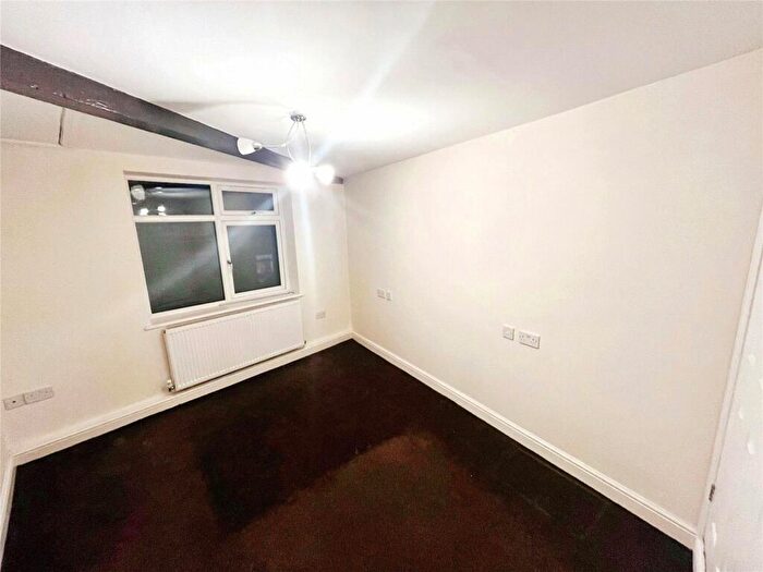 1 Bedroom Terraced House To Rent In Cusworth Road, Doncaster, South Yorkshire, DN5