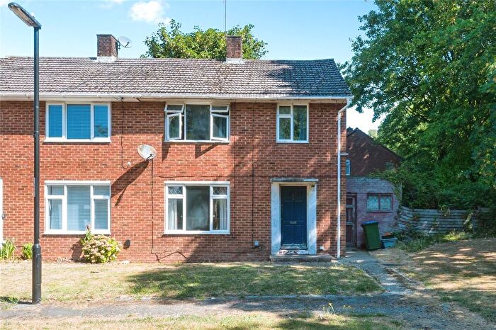 3 Bedroom Semi-Detached House For Sale In Somerset Avenue, Southampton, Hampshire, SO18