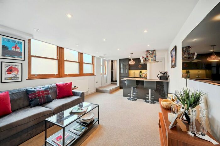 2 Bedroom Detached House To Rent In Barb Mews, Brook Green, London, W6