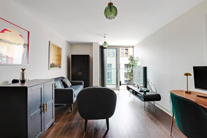 2 Bedroom Apartment For Sale In Sienna Alto, Lewisham, SE13