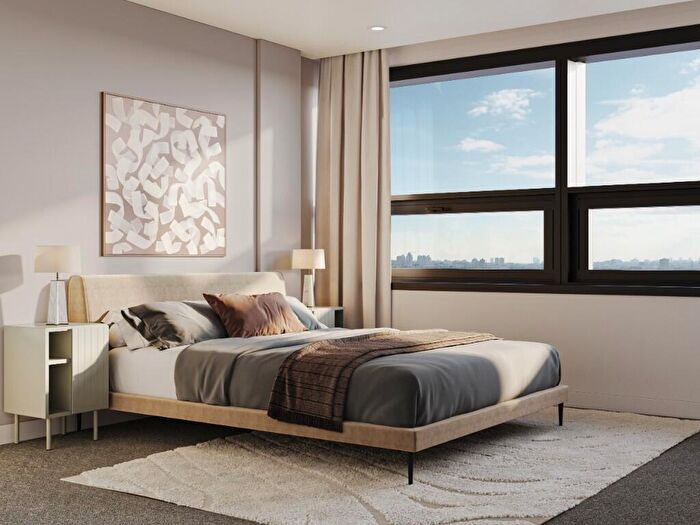 3 Bedroom Apartment To Rent In The Octagon, Birmingham, B3