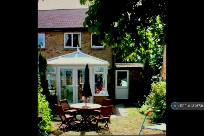 2 Bedroom Semi-Detached House To Rent In The Glebe, Cumnor, Oxford, OX2