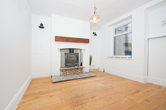 3 Bedroom End Of Terrace House For Sale In Pentre Beili Place, Lewistown, Bridgend, CF32