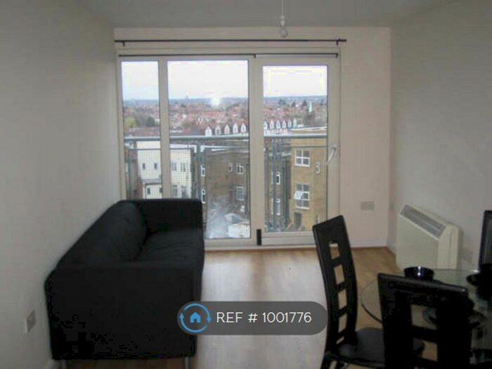 1 Bedroom Flat To Rent In City Gate House, Ilford IG2