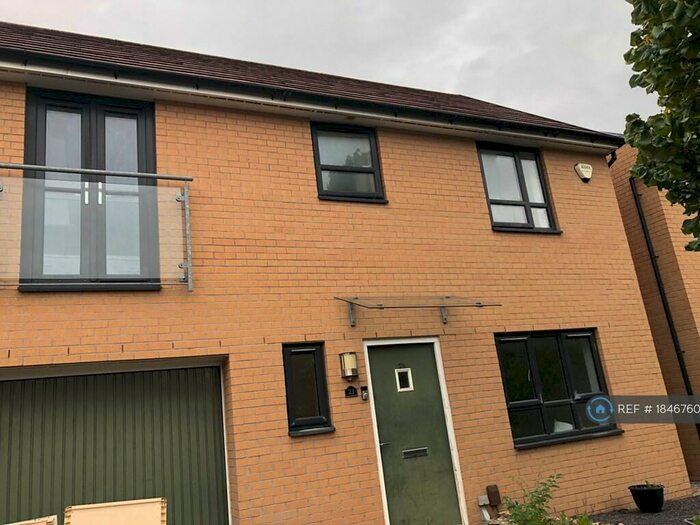 3 Bedroom Semi-Detached House To Rent In Salford, Salford, M7