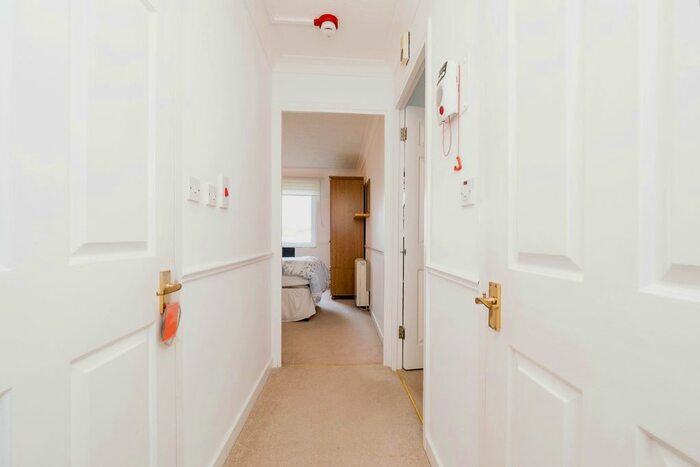 1 Bedroom Flat For Sale In Flat Fentiman Way, Hornchurch, RM11