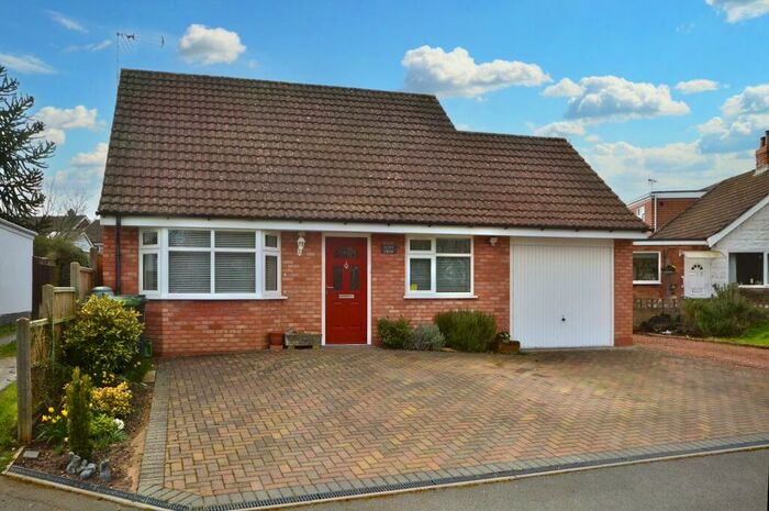 2 Bedroom Bungalow For Sale In Frances Road, Baginton, Coventry, CV8
