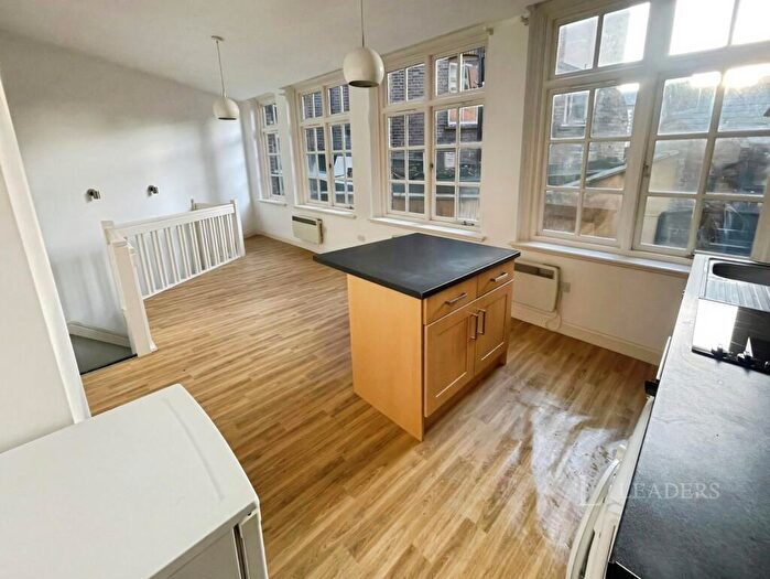1 Bedroom Flat To Rent In Bute Street, Luton, Bedfordshire, LU1