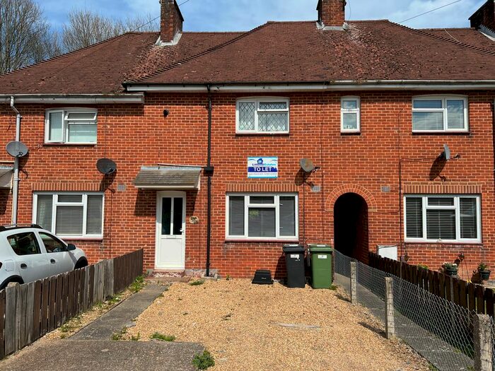 3 Bedroom Semi-Detached House To Rent In Fivefields Road, Winchester, SO23