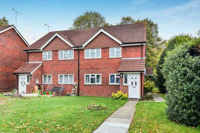 2 Bedroom Apartment To Rent In Lightwater, GU18, GU18