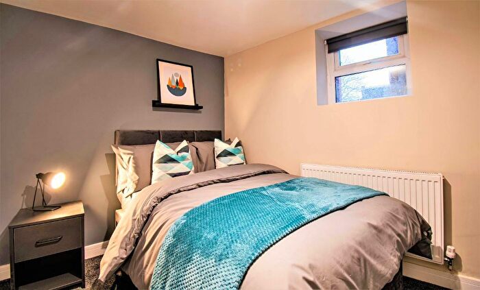 1 Bedroom House Of Multiple Occupation To Rent In East Park Parade, Osmondthorpe, Leeds, LS9