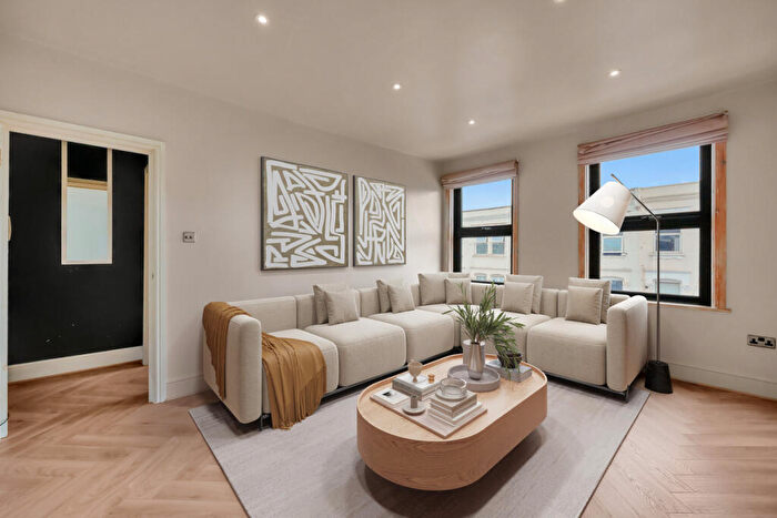 2 Bedroom Apartment To Rent In Chamberlayne, London, NW10