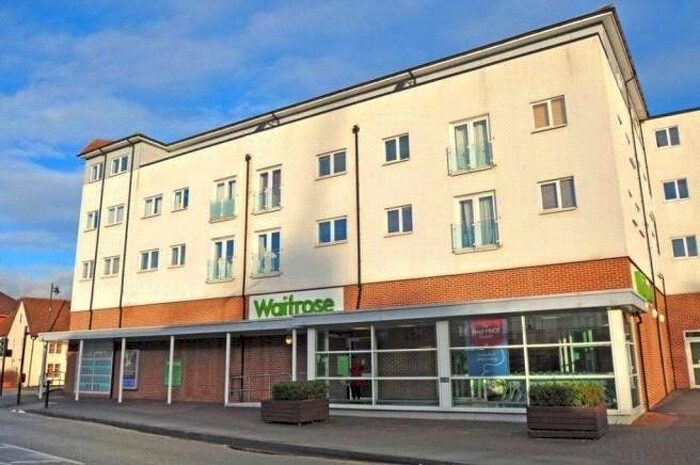 1 Bedroom Flat To Rent In Moorbridge Road, Maidenhead, Berkshire, SL6