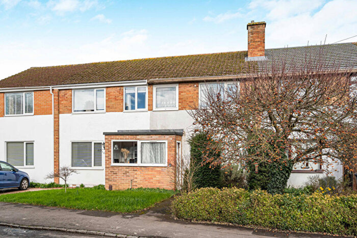 2 Bedroom Terraced House For Sale In Morton Avenue, Kidlington, OX5