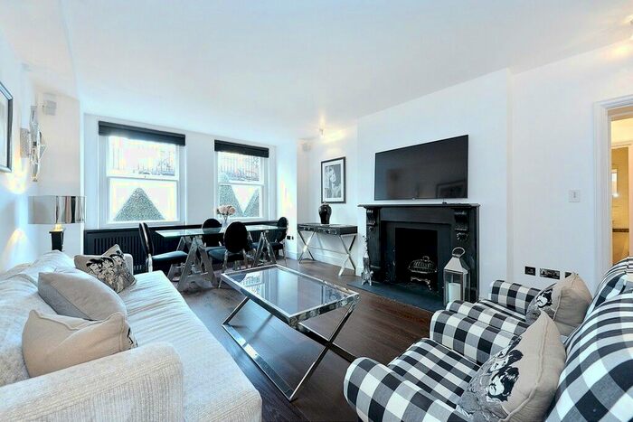 3 Bedroom Flat To Rent In Rutland Gardens, Knightsbridge, SW7