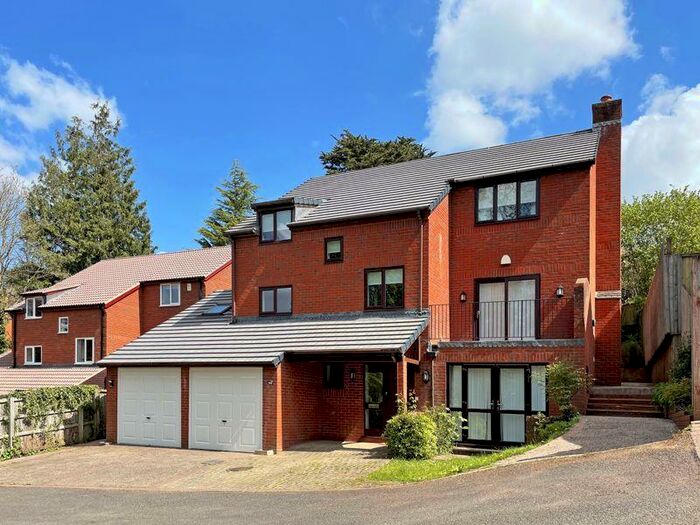 5 Bedroom Detached House To Rent In Cowley, Exeter, EX4