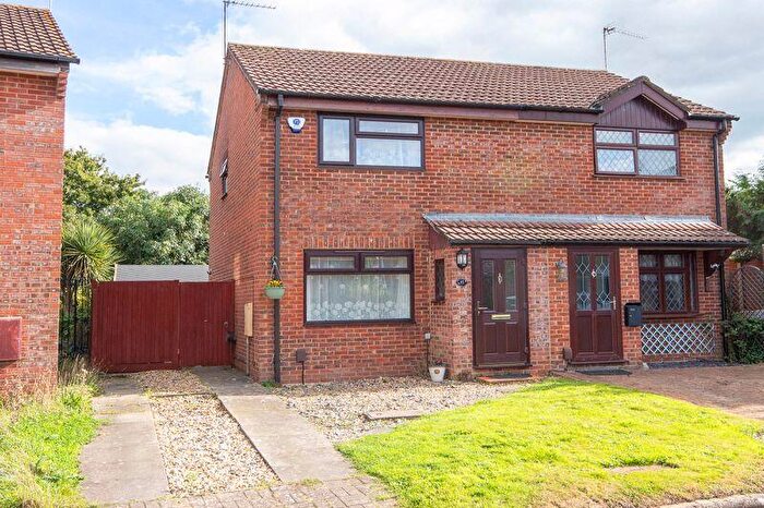 2 Bedroom Semi-Detached House For Sale In West Totton, SO40