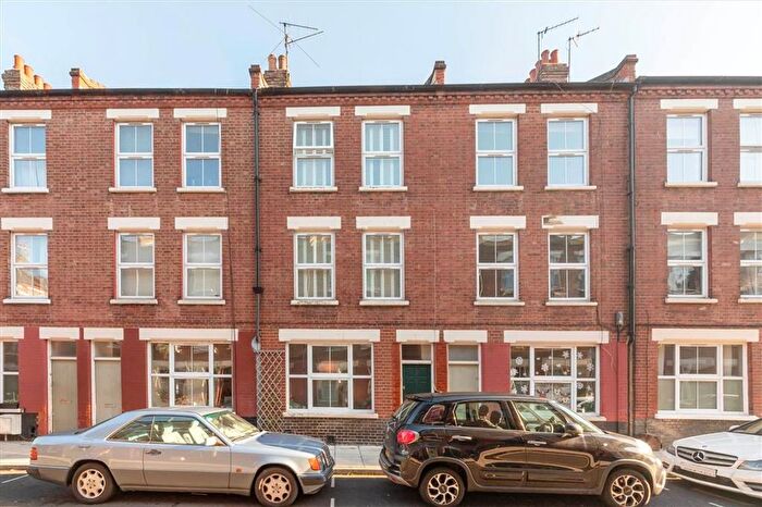 4 Bedroom Property For Sale In Canrobert Street, Bethnal Green, E2